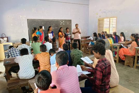 CLAD Students studying image